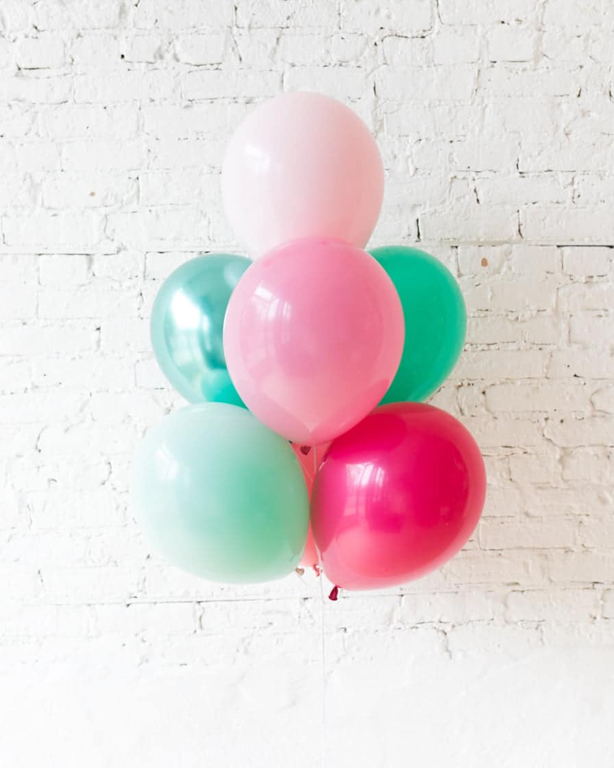 Flamingo Fling – 11in Balloons – bouquet of 7 | Purchase